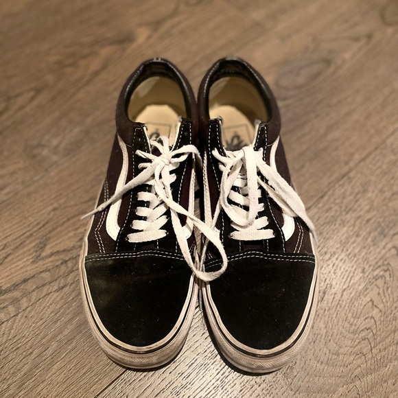 Women’s Vans - Picture 2 of 7
